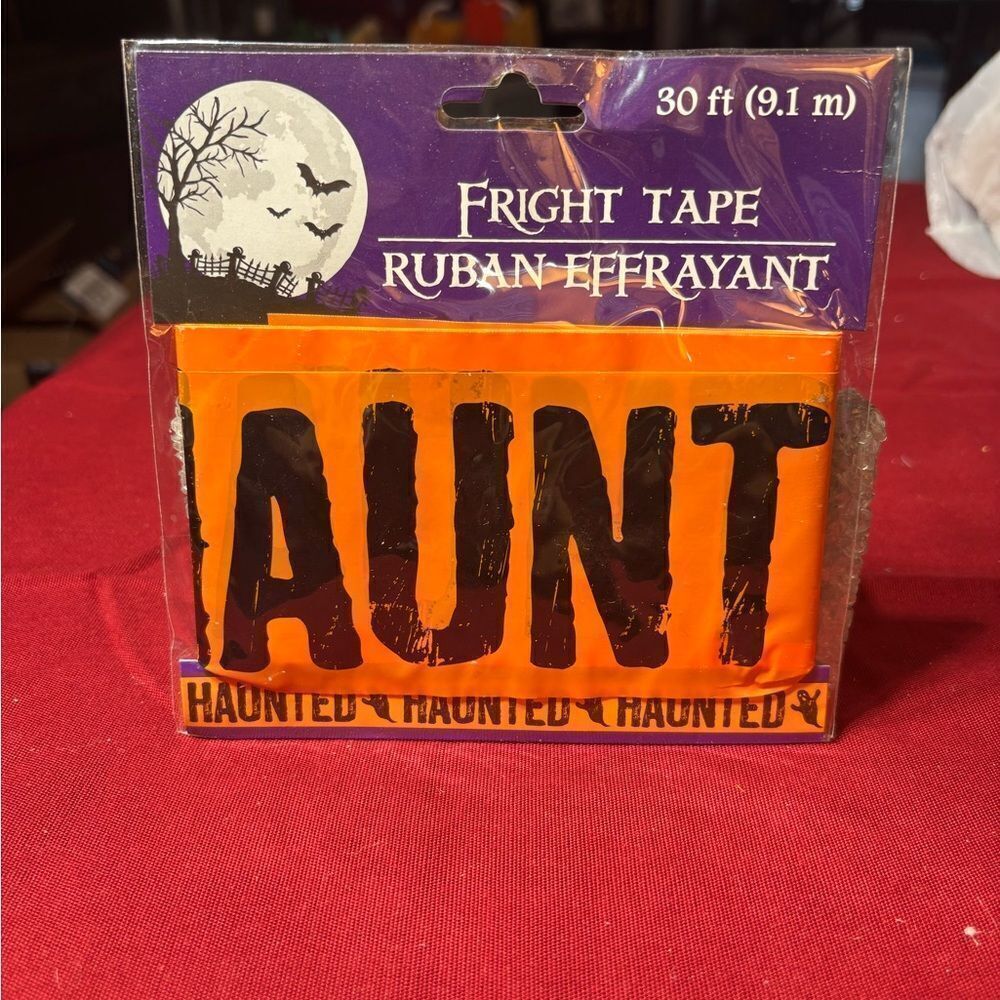 👻🎃💀 30’ “Fright Tape" HAUNTED NWT HALLOWEEN